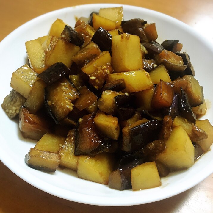ナスとじゃがいもの甘辛炒め レシピ 作り方 By Tomomi9968 楽天レシピ ナスとじゃがいもの甘辛炒め レシピ 作り方 By Tomomi9968 楽天レシピ
